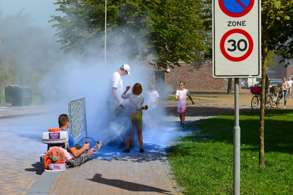 ../Images/Color fun run 2015 033.jpg